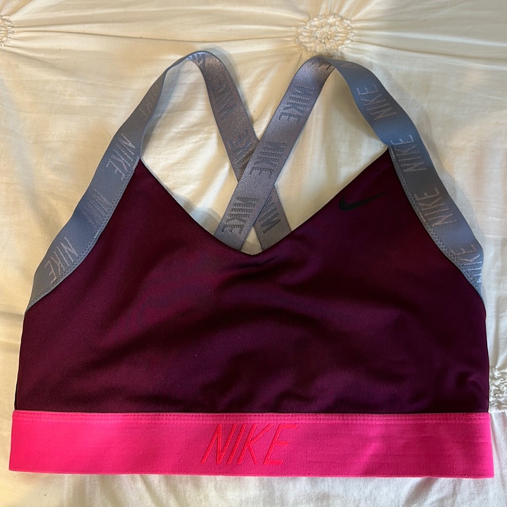 Nike sports bra- medium support
